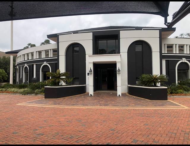 732M² OFFICE TO LET IN HYDE PARK